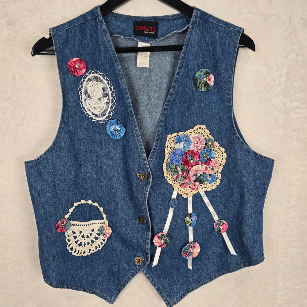 Vintage Denim Vest Lace‎ Flower Embellished cottagecore Large women's sunbelt